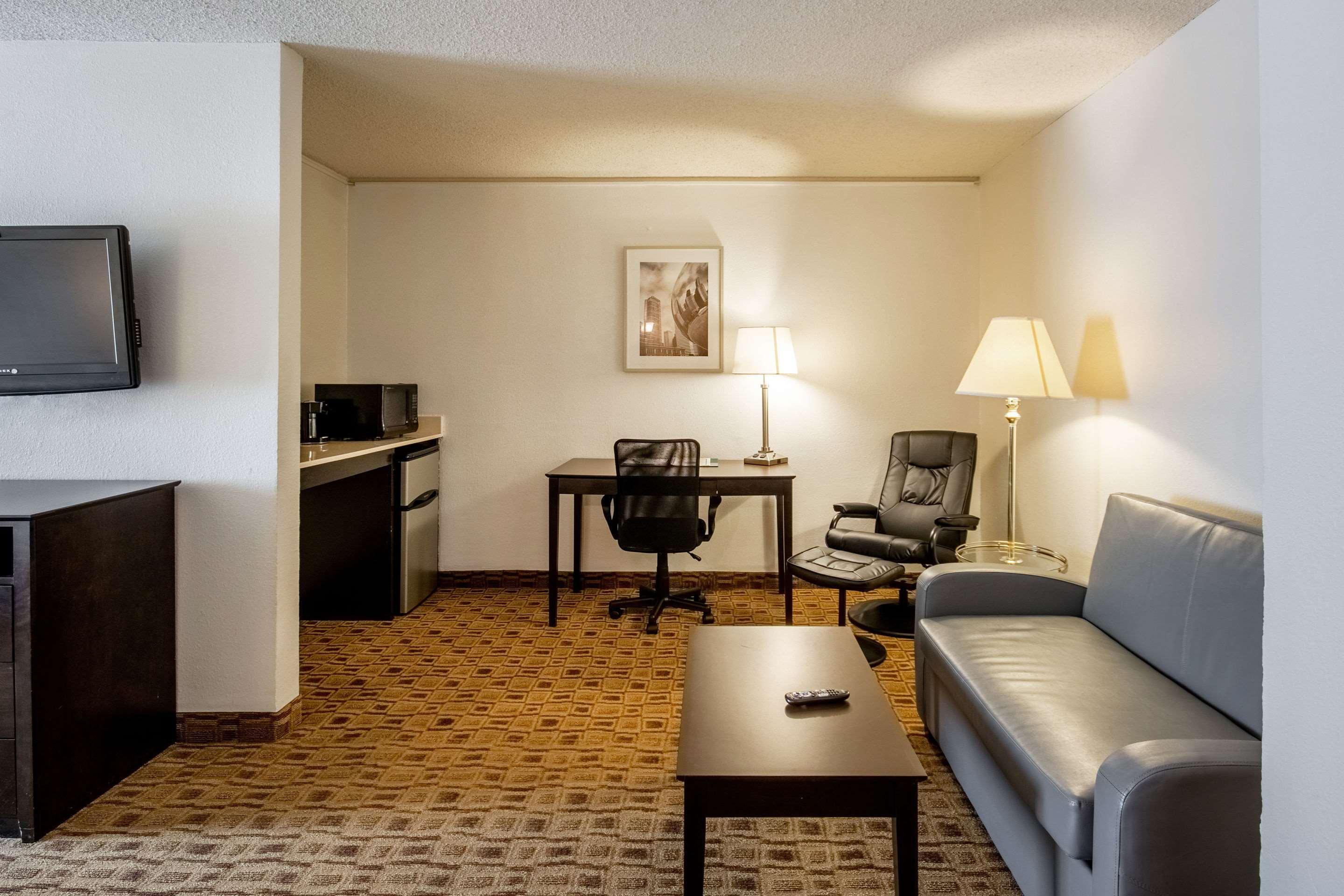 Coratel Plus Suites Wichita West Airport Exteriér fotografie